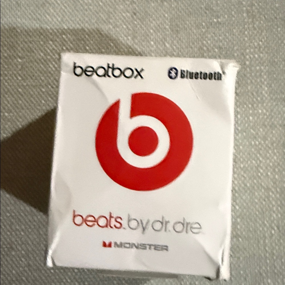 Beatbox Bluetooth. Beats .by Dr. Dre.Monster. Original packing/cable manual. - Picture 9 of 14